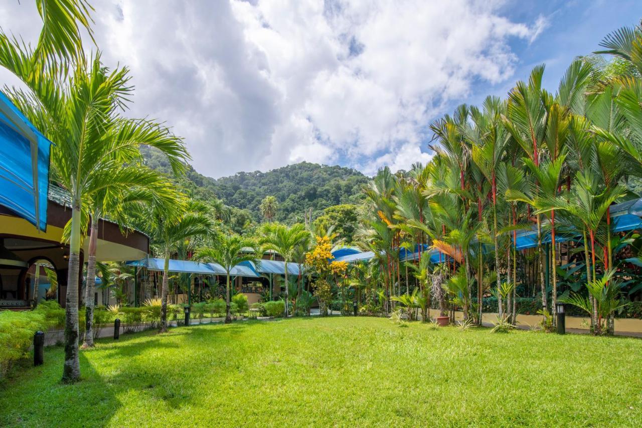 Hotel Casa Roland Golfito Resort エクステリア 写真