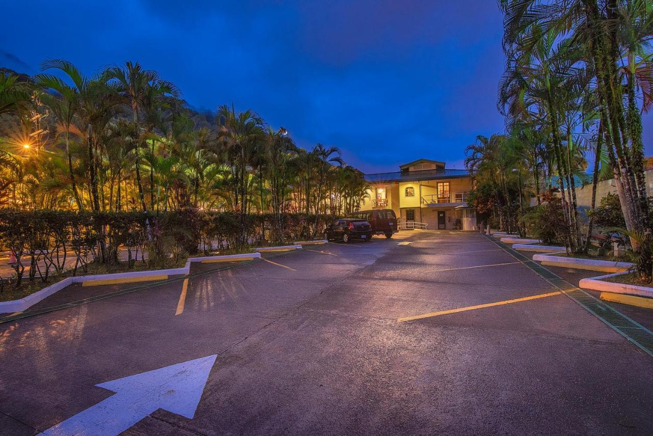 Hotel Casa Roland Golfito Resort エクステリア 写真