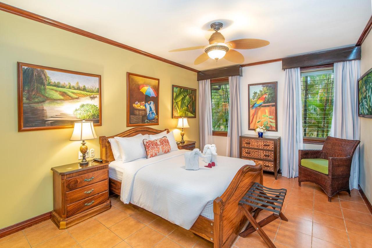 Hotel Casa Roland Golfito Resort エクステリア 写真